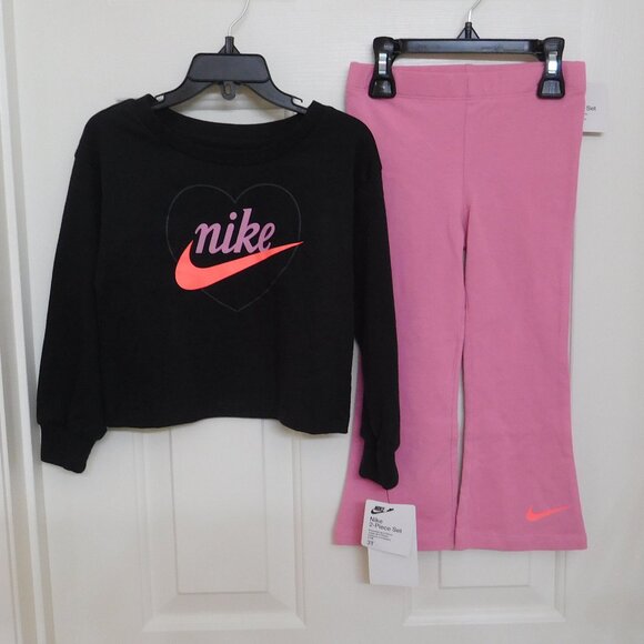 NWT 2pc Nike Black Heart Logo Top & Flared Pants Set sz 3t - Picture 1 of 1